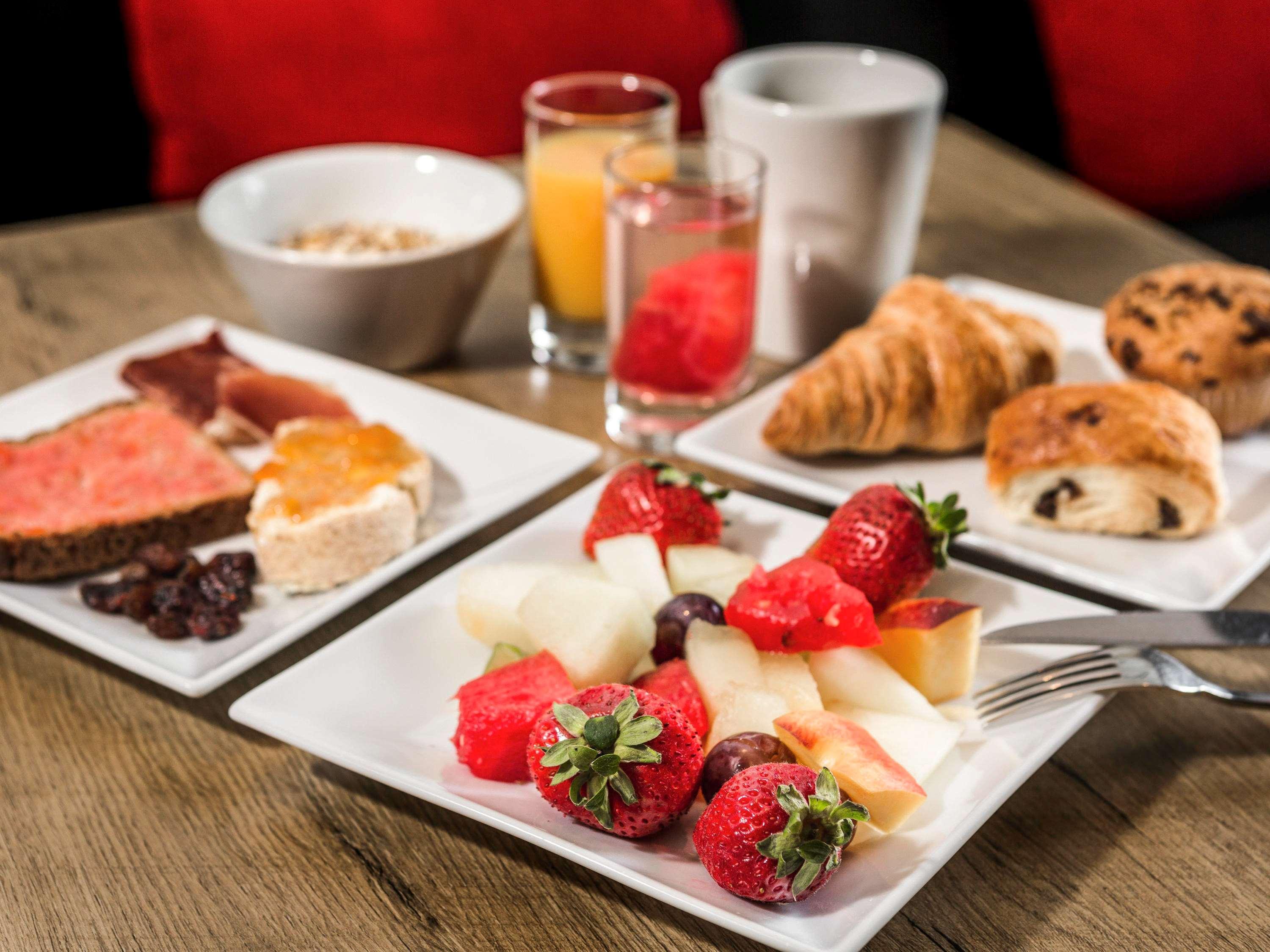Ibis Hotel Muenchen Messe Фелдкирхен Екстериор снимка