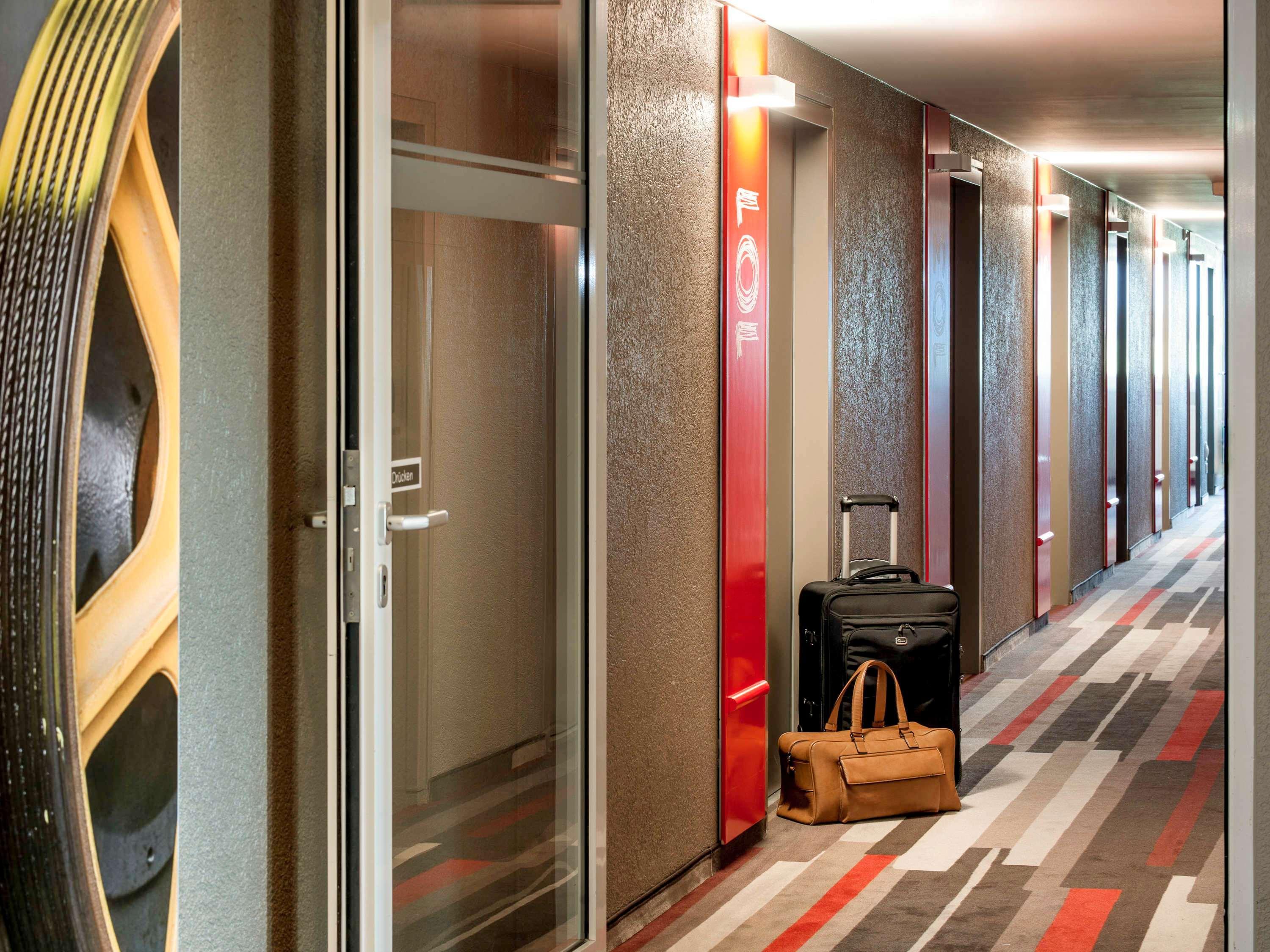 Ibis Hotel Muenchen Messe Фелдкирхен Екстериор снимка
