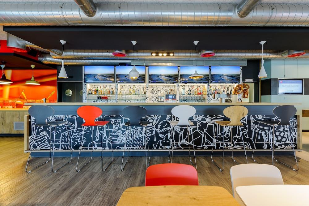 Ibis Hotel Muenchen Messe Фелдкирхен Екстериор снимка