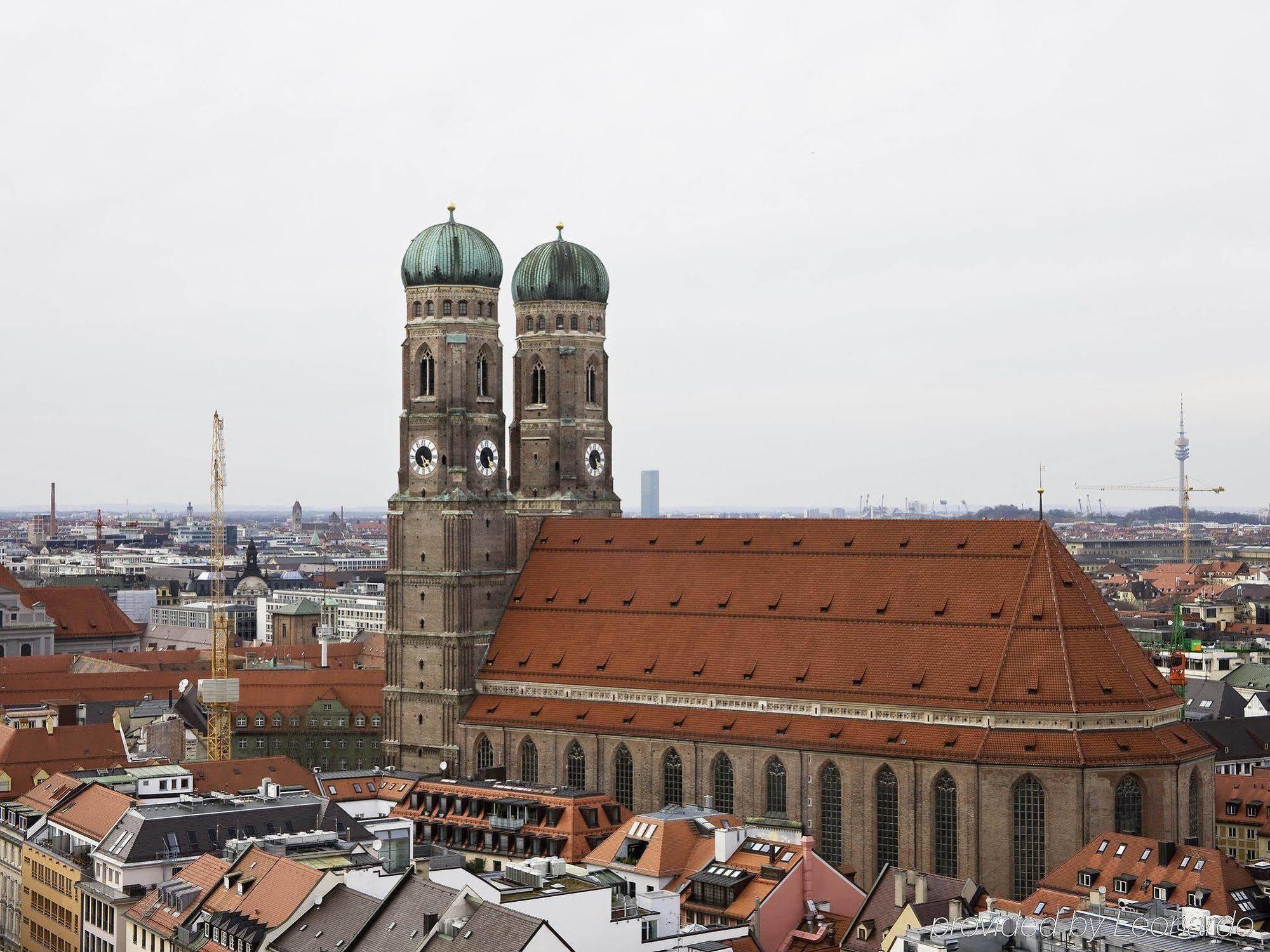 Ibis Hotel Muenchen Messe Фелдкирхен Екстериор снимка