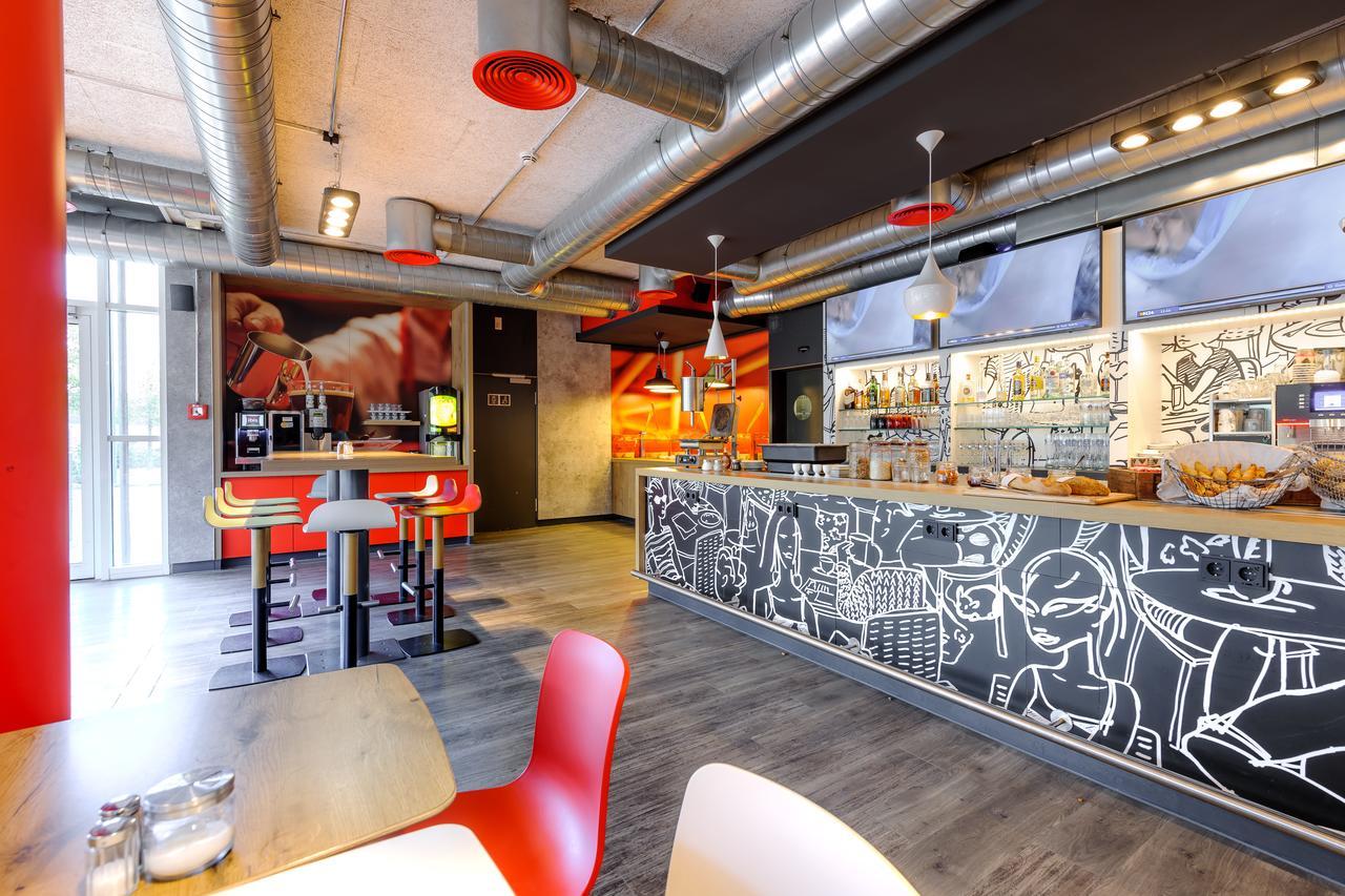 Ibis Hotel Muenchen Messe Фелдкирхен Екстериор снимка