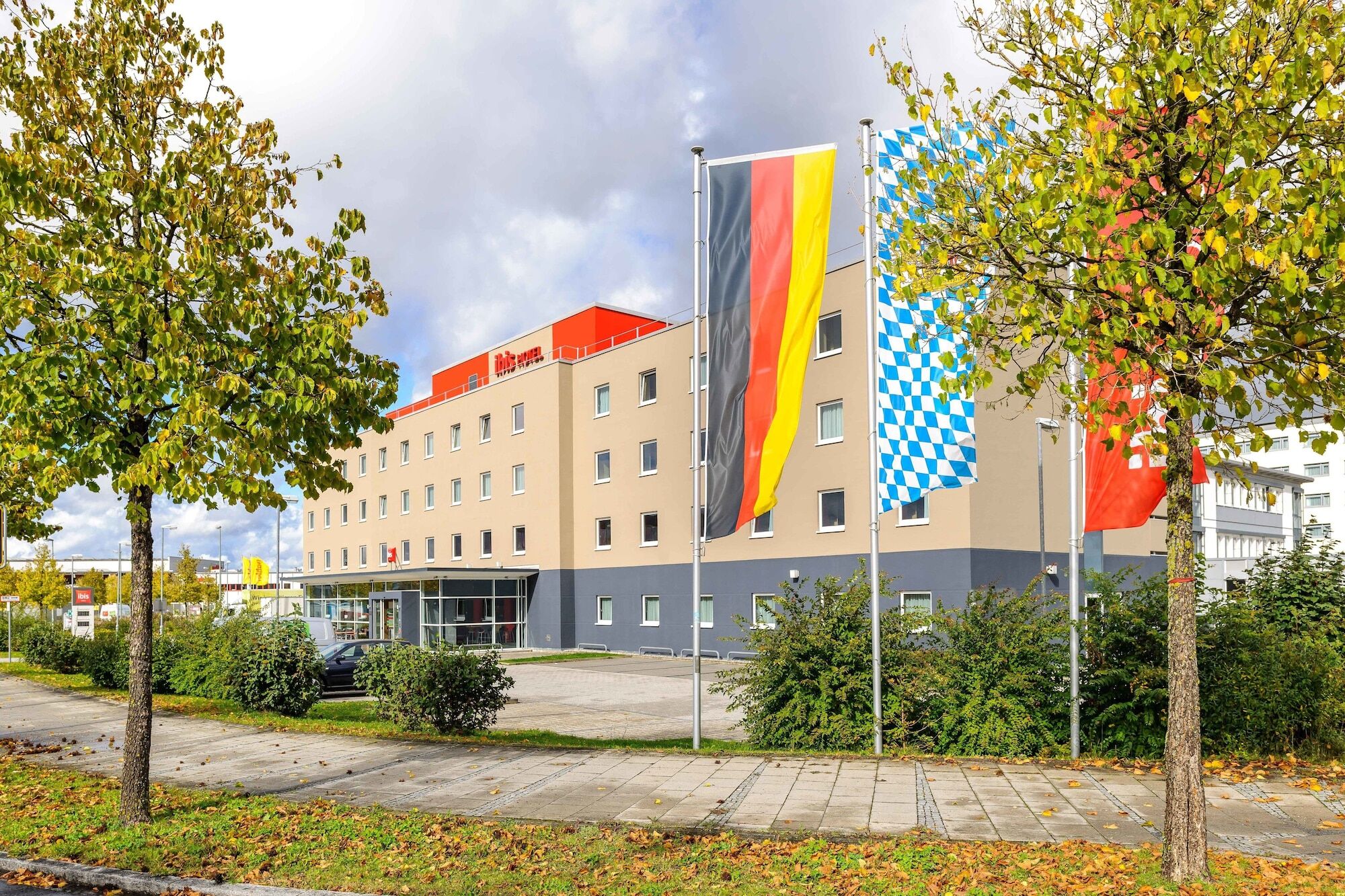 Ibis Hotel Muenchen Messe Фелдкирхен Екстериор снимка